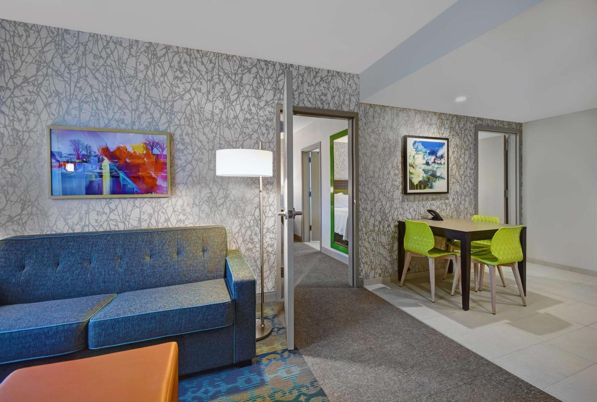 Home2 By Hilton Utica, Ny Utica