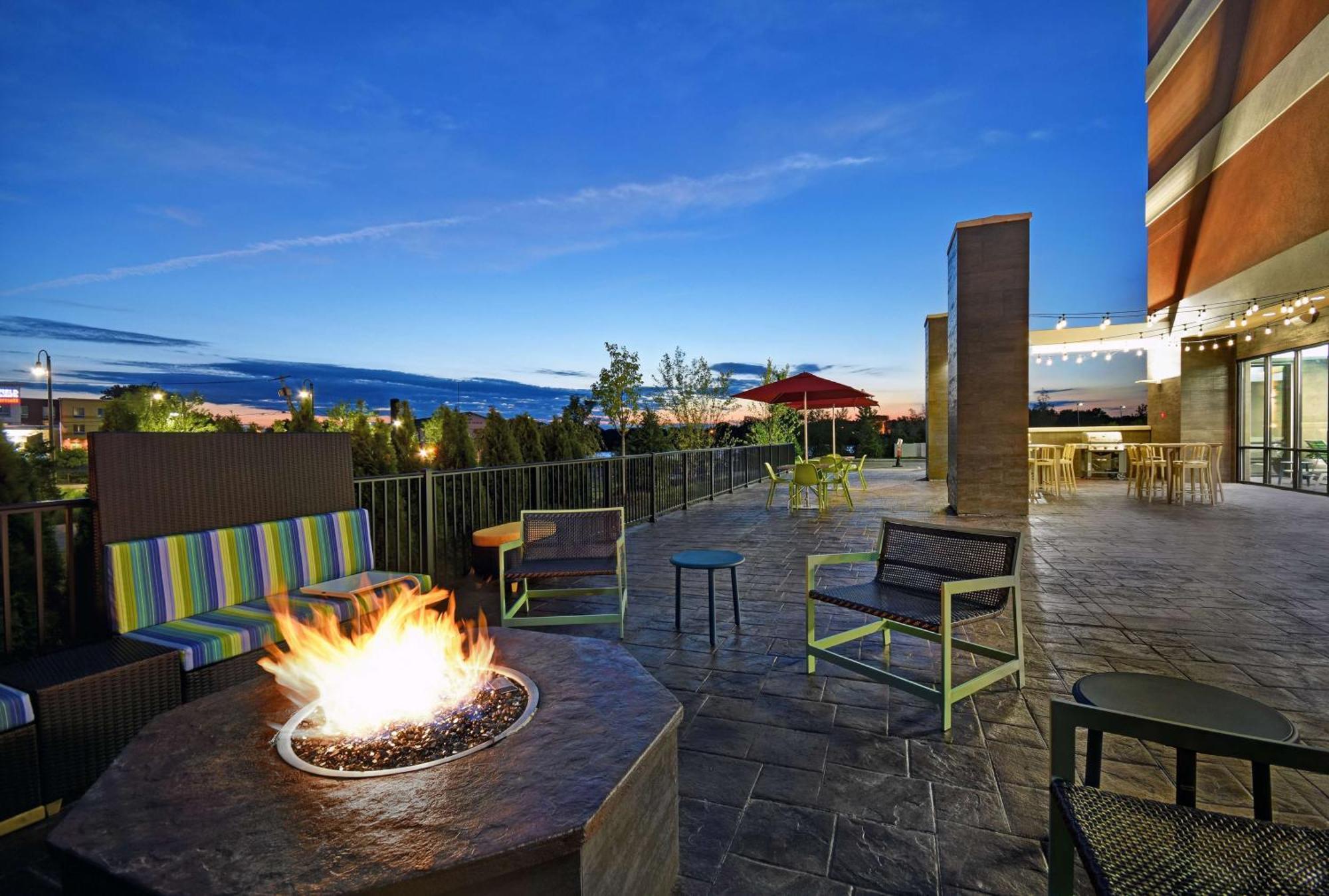 Home2 By Hilton Utica, Ny 3*